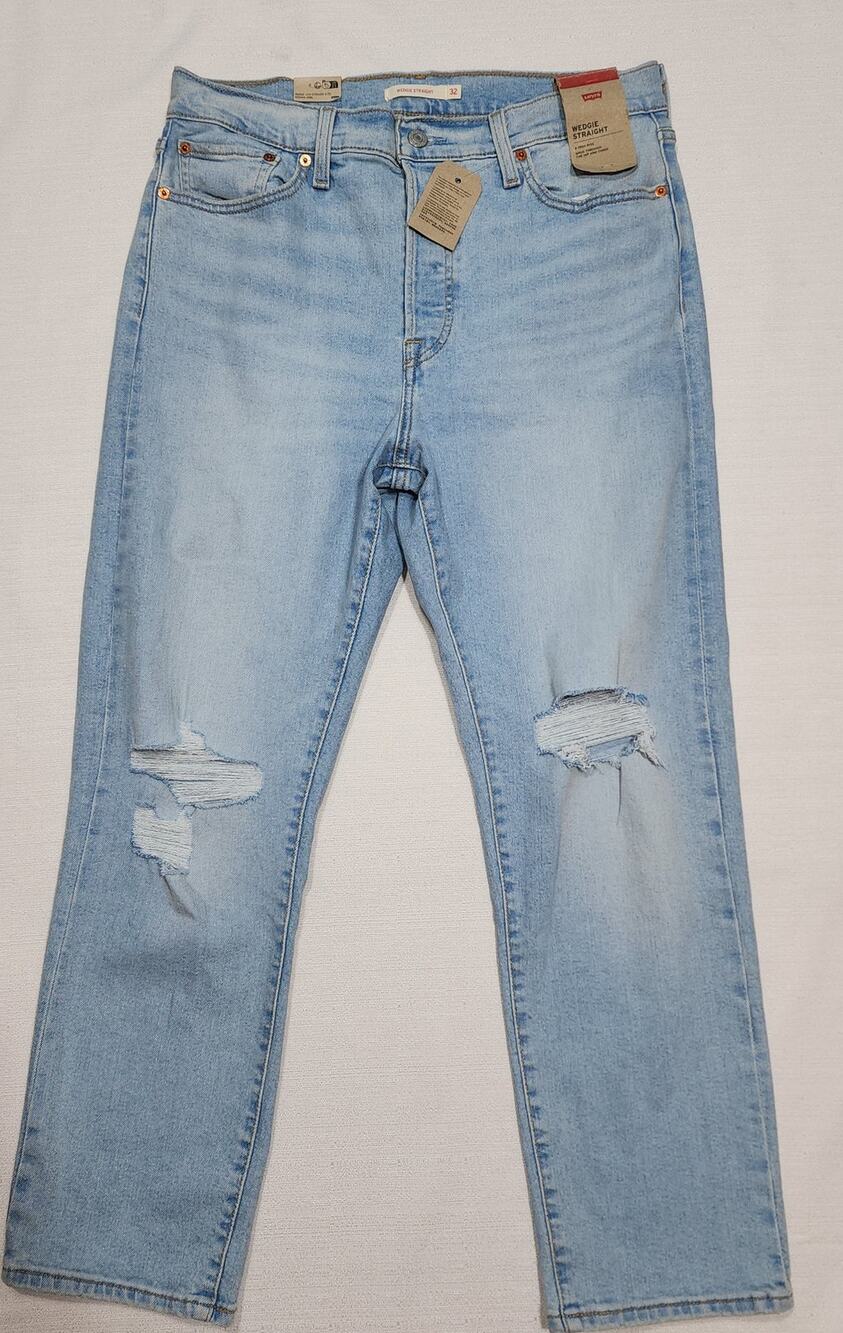 Levi's wedgie straight women size W32''x L28''-button fly